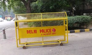 Delhi_Police's_Barricade