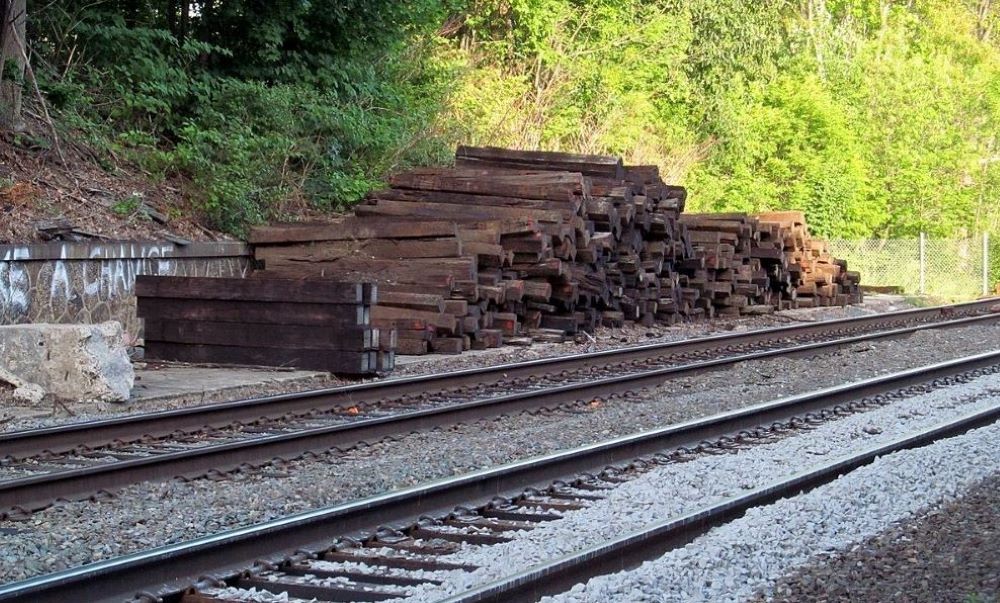 Rail track trees